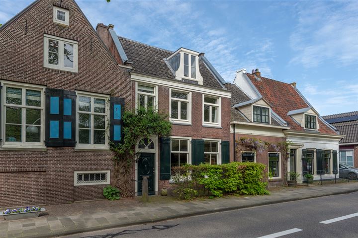 View photo 2 of Noordereinde 153