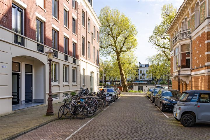 Bekijk foto 3 van Pieter Pauwstraat 15