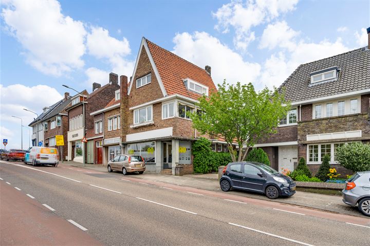 View photo 2 of Kouvenderstraat 236