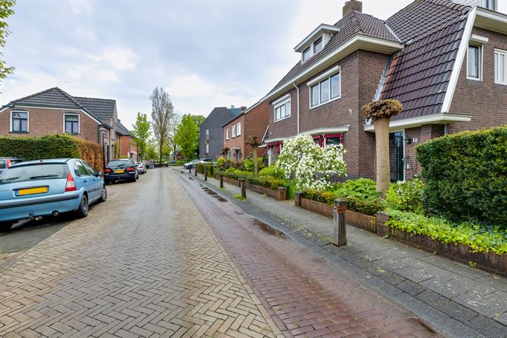 Bekijk foto 50 van Deken Nijkampstraat 18