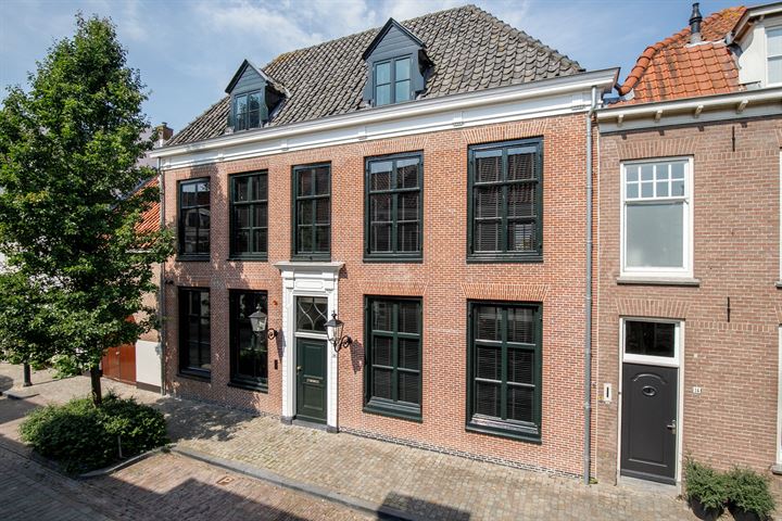 View photo 1 of Kerkstraat 16