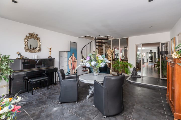 Foto 11 van Emmastraat 49