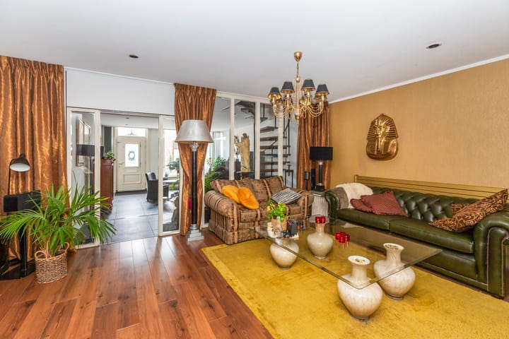 Foto 13 van Emmastraat 49