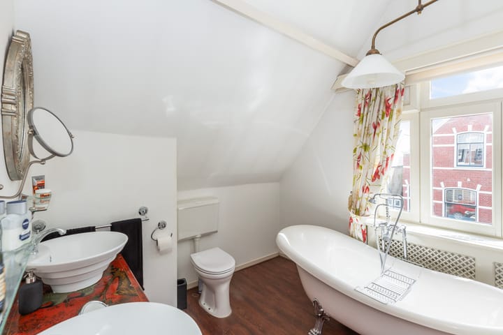 Foto 27 van Emmastraat 49