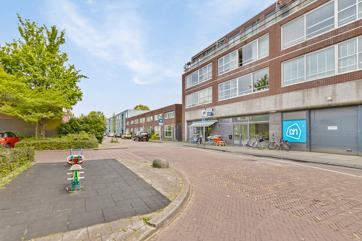 Bekijk foto 23 van Semarangstraat 7