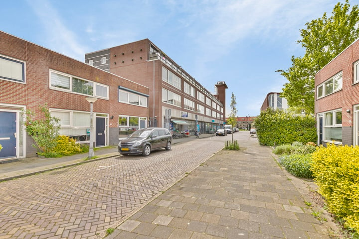 Bekijk foto 21 van Semarangstraat 7