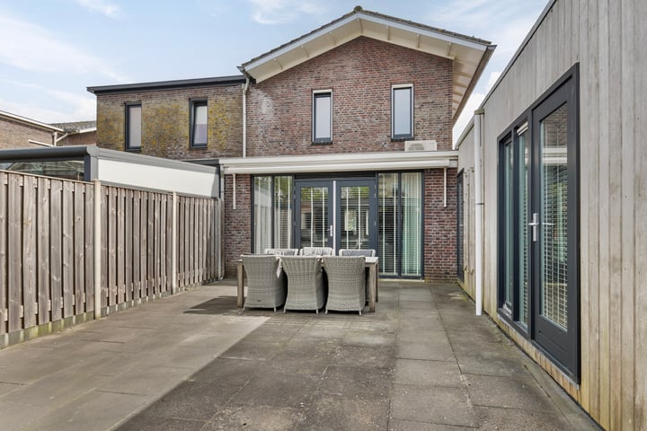 Bekijk foto 41 van Mauritiusstraat 19