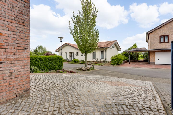 Foto 5 van Am Obersthof 23