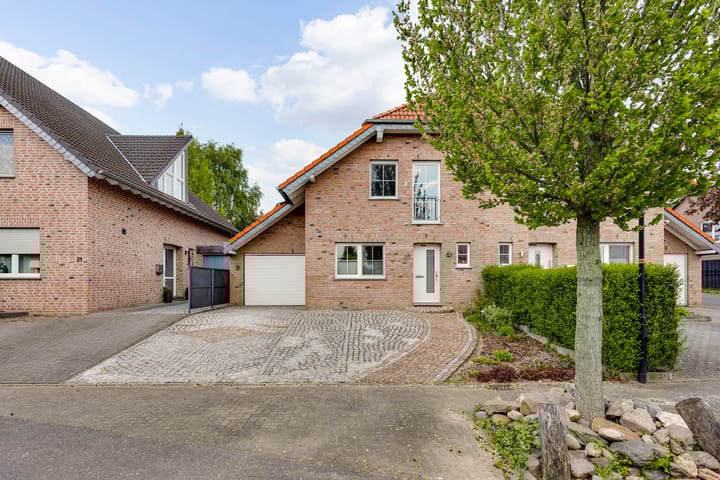 Foto 3 van Am Obersthof 23