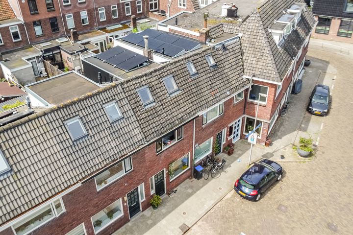 View photo 34 of Adelboldstraat 48