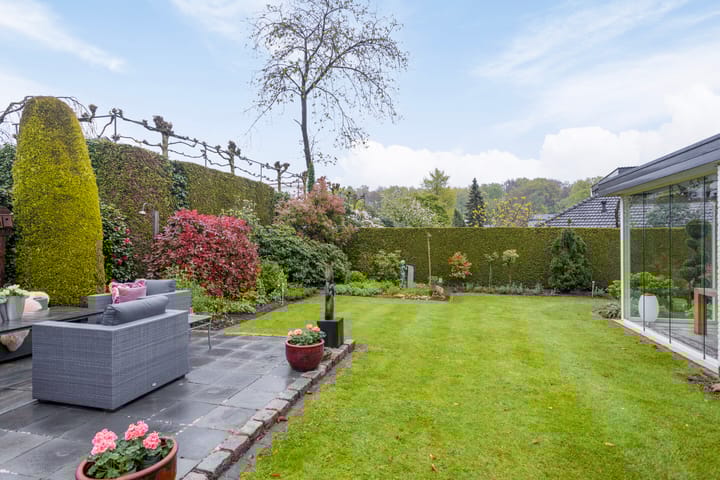 Photo 37 of Hulstlaan 12