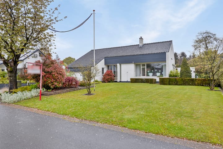 Photo 1 of Hulstlaan 12