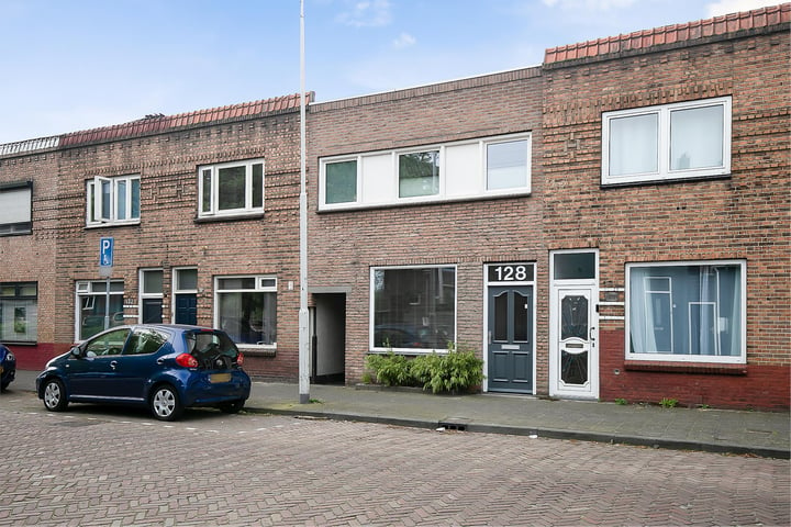 Bekijk foto 2 van Oranjeboomstraat 128