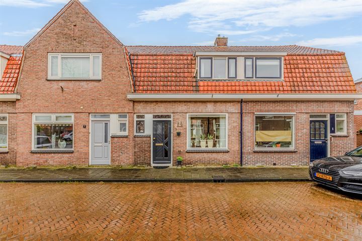 Bekijk foto 1 van Nassaustraat 3