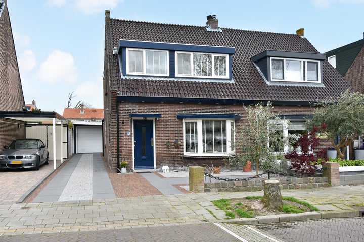 Bekijk foto 1 van Molenstraat 112