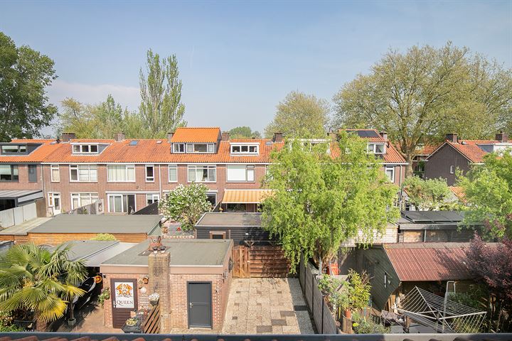 Bekijk foto 31 van Wielrenstraat 10