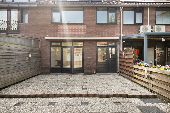 Bekijk foto 34 van Wielrenstraat 10