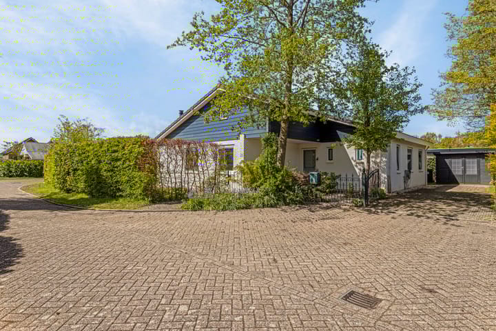 Foto 4 van Iepenlaan 18 .