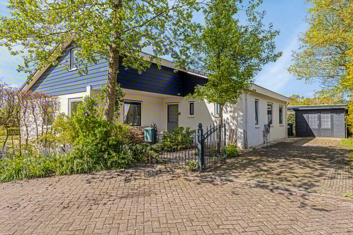 Foto 1 van Iepenlaan 18 .