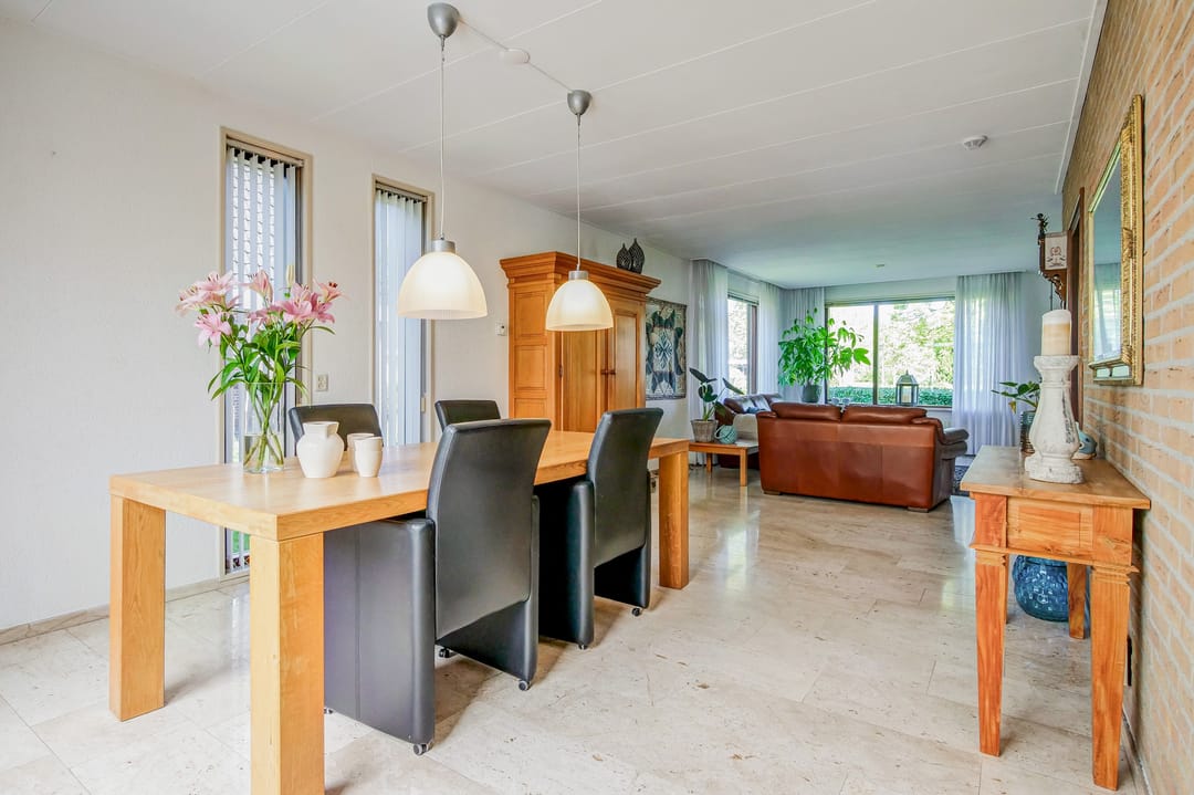 Foto 11 van Leeuwetand 27