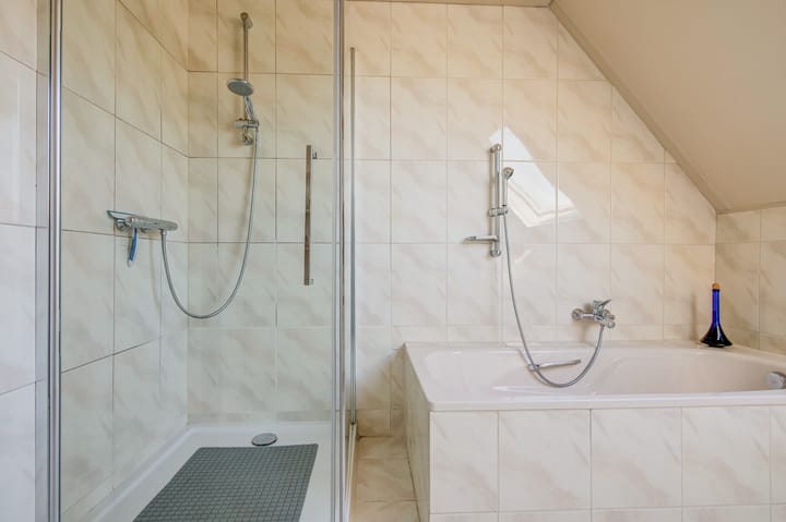 Foto 23 van Leeuwetand 27