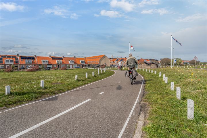 Bekijk foto 49 van Trompstraat 17