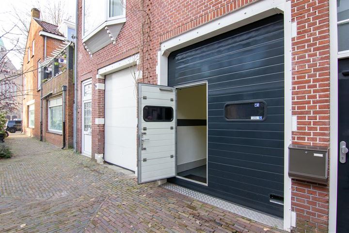 Bekijk foto 32 van Leidsezijstraat 16