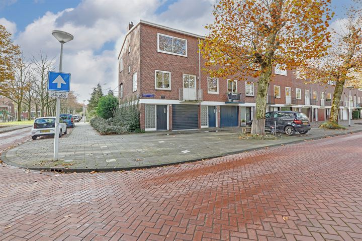 Bekijk foto 4 van Burgemeester Eliasstraat 45