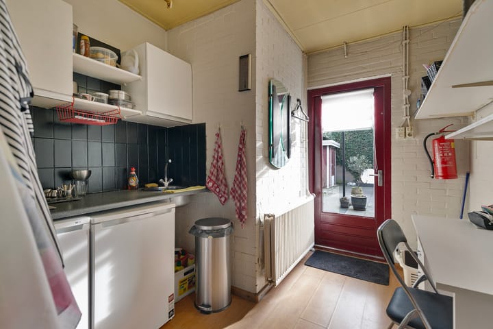 Photo 9 of Zeestraat 78