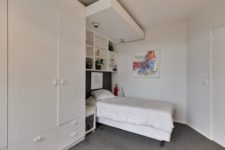 Photo 19 of Zeestraat 78