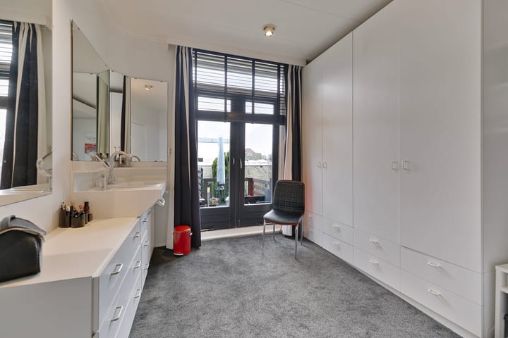 Photo 20 of Zeestraat 78