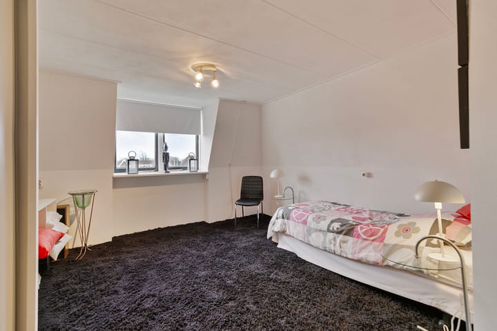 Photo 29 of Zeestraat 78