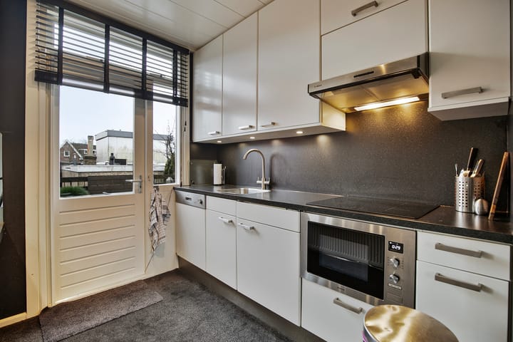 Photo 25 of Zeestraat 78