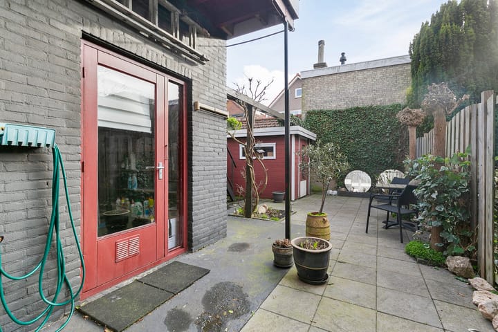 Photo 37 of Zeestraat 78