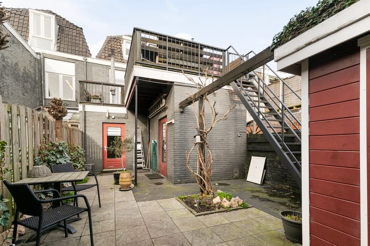 Photo 38 of Zeestraat 78