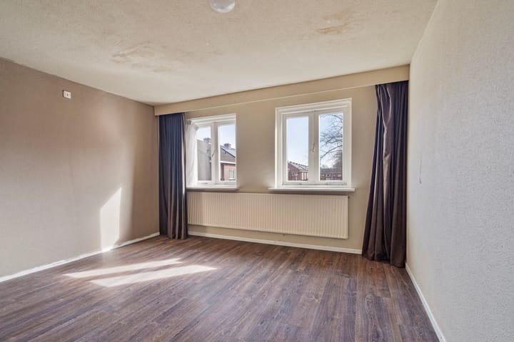 Foto 21 van Broekwal 80