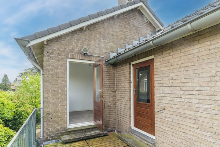 Bekijk foto 36 van J van Oldenbarneveldtstr 79