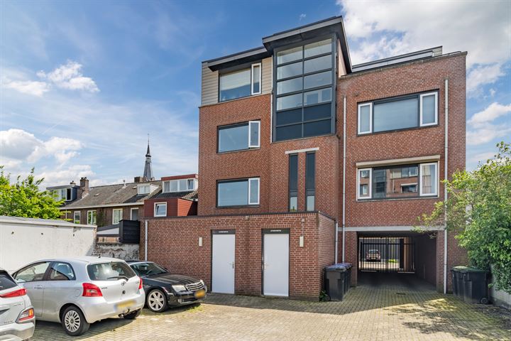 View photo 37 of Paus Adriaanstraat 29-B