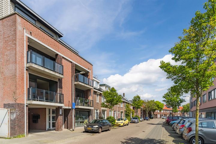 View photo 36 of Paus Adriaanstraat 29-B