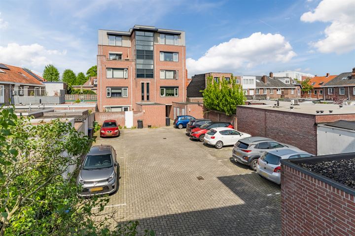 View photo 33 of Paus Adriaanstraat 29-B