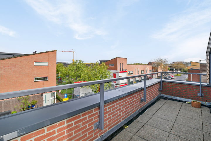 Bekijk foto 30 van Grand Canyonstraat 3