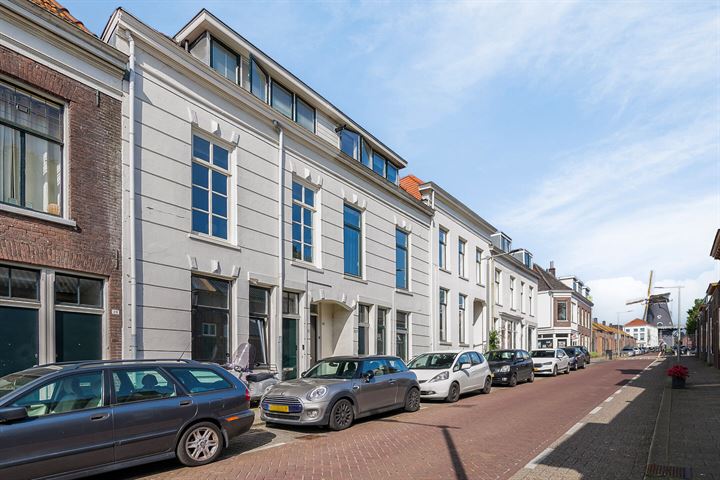 View photo 34 of Catharijnestraat 81