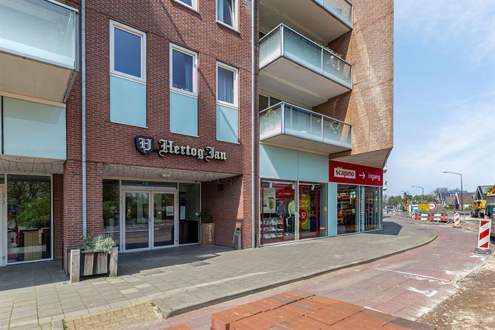 View photo 9 of Middenweg 257-C