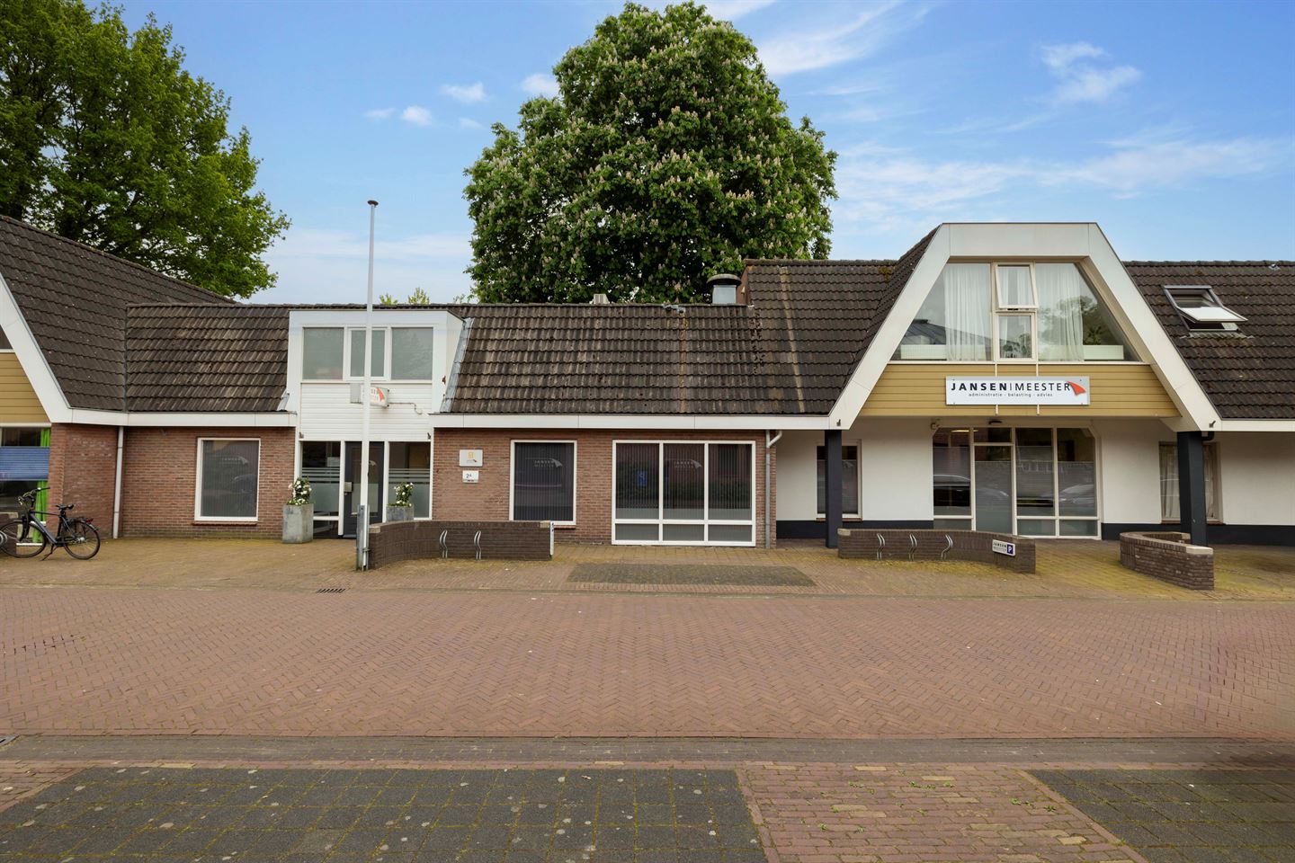 View photo 1 of Schoolstraat 2-a