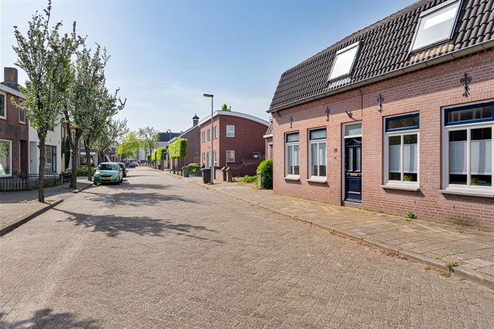 Bekijk foto 7 van Haagstraat 25