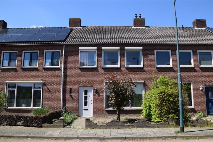 Bekijk foto 7 van Beatrixstraat 3