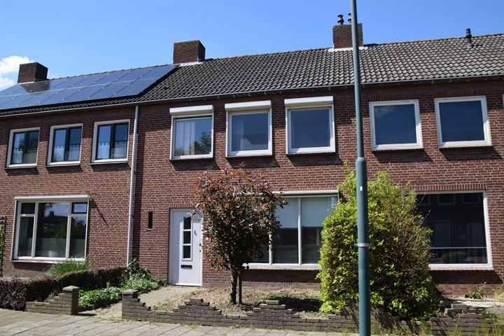 Bekijk foto 6 van Beatrixstraat 3