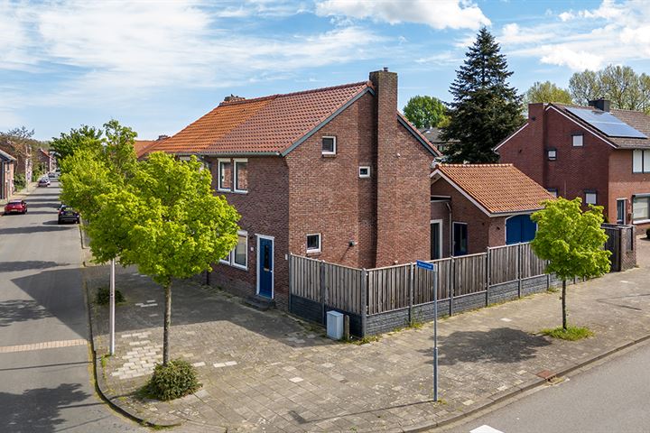 Bekijk foto 2 van Maarstraat 75