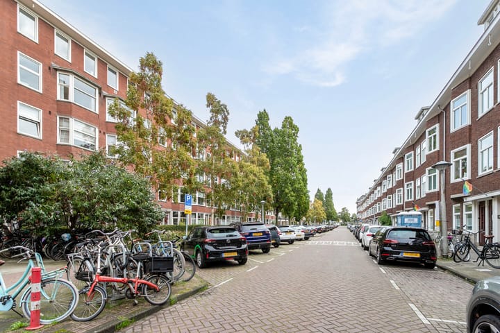 Foto 27 van Bloys van Treslongstraat 48-3