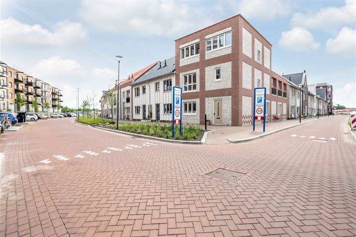 Bekijk foto 35 van Willem van Ariestraat 2